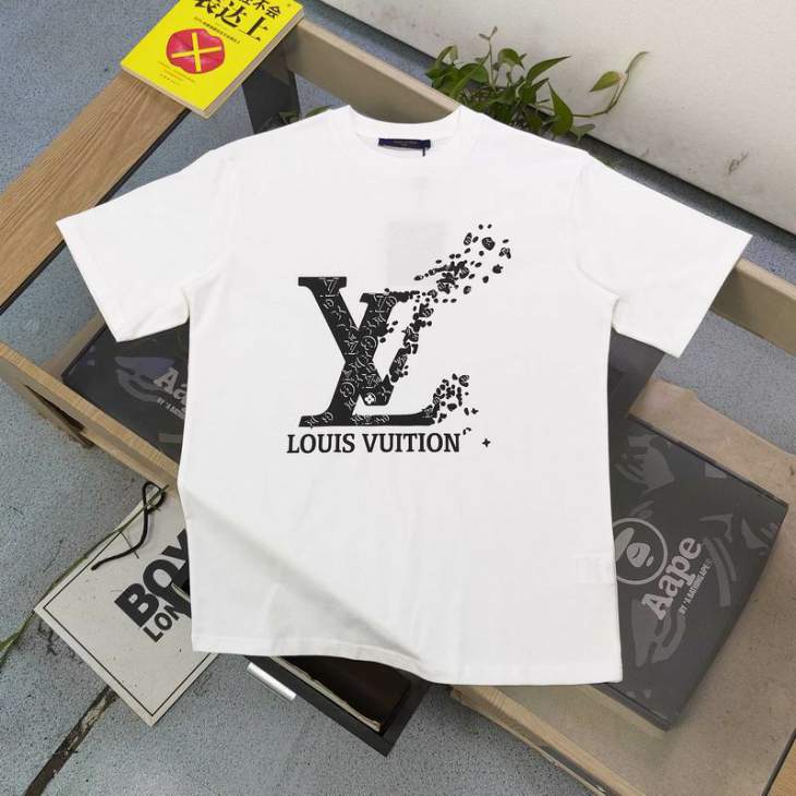Picture of Louis Vuitton T Shirts Short _SKULVXS-Lsxtx187059